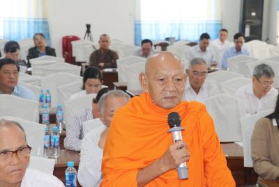 Hòa thượng Đào Như, Phó Chủ tịch Hội đồng Trị sự, Trưởng ban Trị sự Phật giáo TP. Cần Thơ, Viện trưởng Học viện Phật giáo Nam tông Khmer tại Cần Thơ, phát biểu. Ảnh: Ngọc Thiện - TTXVN.