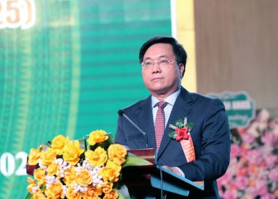 Chủ tịch BND tỉnh Phú Thọ Trần Duy Đông phát biểu tại buổi gặp mặt. Ảnh: Tạ Toàn – TTXVN