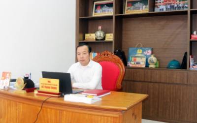 Đồng chí Đỗ Thành Trung, Phó Bí thư Thường trực Đảng ủy xã Thanh Bình, tin tưởng và kỳ vọng Đại hội Đảng lần thứ XIV sẽ tiếp tục đề ra những chủ trương, đường lối mang tính chiến lược đưa đất nước ngày phát triển, chất lượng cuộc sống của mỗi gia đình ngày càng được nâng cao. Ảnh: Nguyễn Chinh - TTXVN