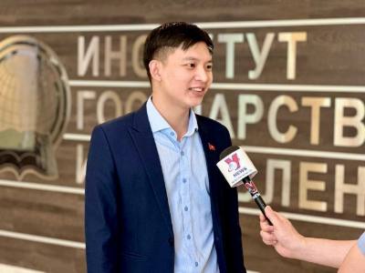Nghiên cứu sinh năm cuối Học viện Hành chính Công và Kinh tế Quốc dân trực thuộc Tổng thống Nga (RANEPA) Lê Huỳnh Đức trả lời phỏng vấn TTXVN. Ảnh: NVCC