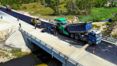 Dự án đường trục ngang ven biển Thạch Hà có tổng mức đầu tư 164 tỷ đồng. Ảnh: Hữu Quyết - TTXVN