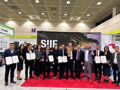 Đội ngũ trí thức Việt Nam giành nhiều giải thưởng lớn tại Triển lãm Quốc tế về sáng tạo khoa học công nghệ SIIF 2025. Ảnh: Diệu Thúy- TTXVN