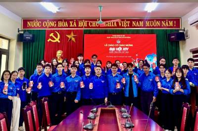 Tuổi trẻ xã Phù Đổng (Hà Nội) triển khai nhiều hoạt động thiết thực chào mừng Đại hội XIV của Đảng nhằm lan tỏa niềm tin và tinh thần trách nhiệm của thanh niên đối với Đảng và đất nước. Ảnh: Minh Nghĩa - TTXVN