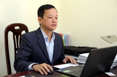 Chủ tịch Ủy ban MTTQ Việt Nam xã Vân Nham (Lạng Sơn) Phạm Trọng Nghĩa đồng tình với quan điểm tiếp tục khẳng định vài trò của sức mạnh khối đại đoàn kết toàn dân tộc trong giai đoạn phát triển mới. Ảnh: Văn Đạt - TTXVN