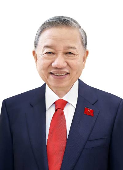 Ламу, генеральному секретарю 13-го ЦК партии, секретарю Центральной военной комиссии.  Фото ВНА